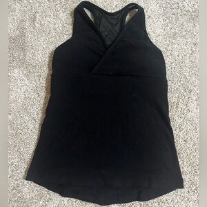 Lululemon “wrap” bra workout tank